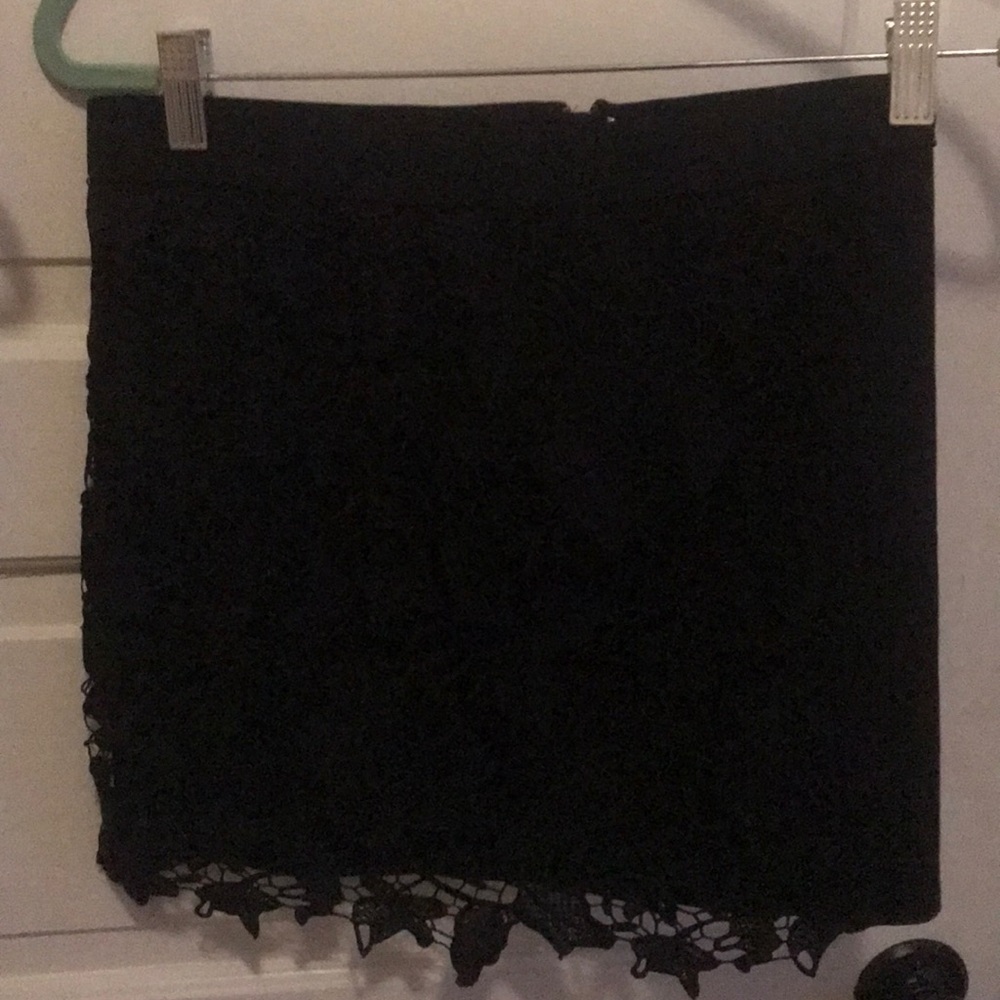 Black size 4 Lace American Eagle Skirt